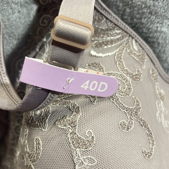 Playtex love my curves lift bra - Picture 6 of 8